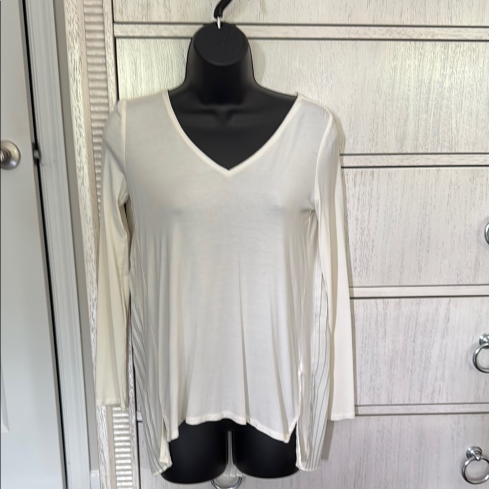 White House Black Market Cream Asymmetrical Long Sleeve Tunic